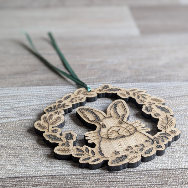 Oak Rabbit Christmas Decoration Ornament (Wreath)